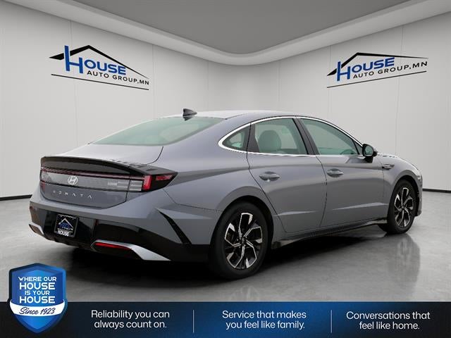 2025 Hyundai Sonata Base