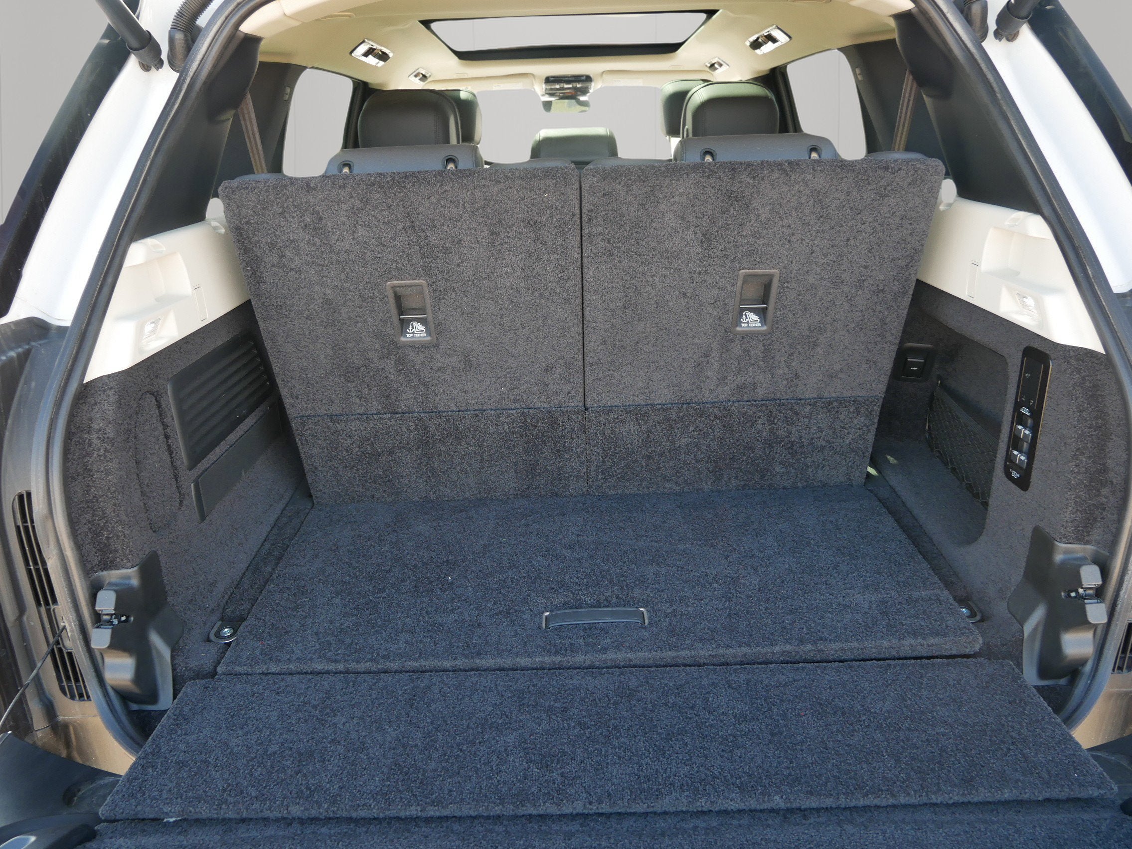 2023 Land Rover Range Rover P530 SE