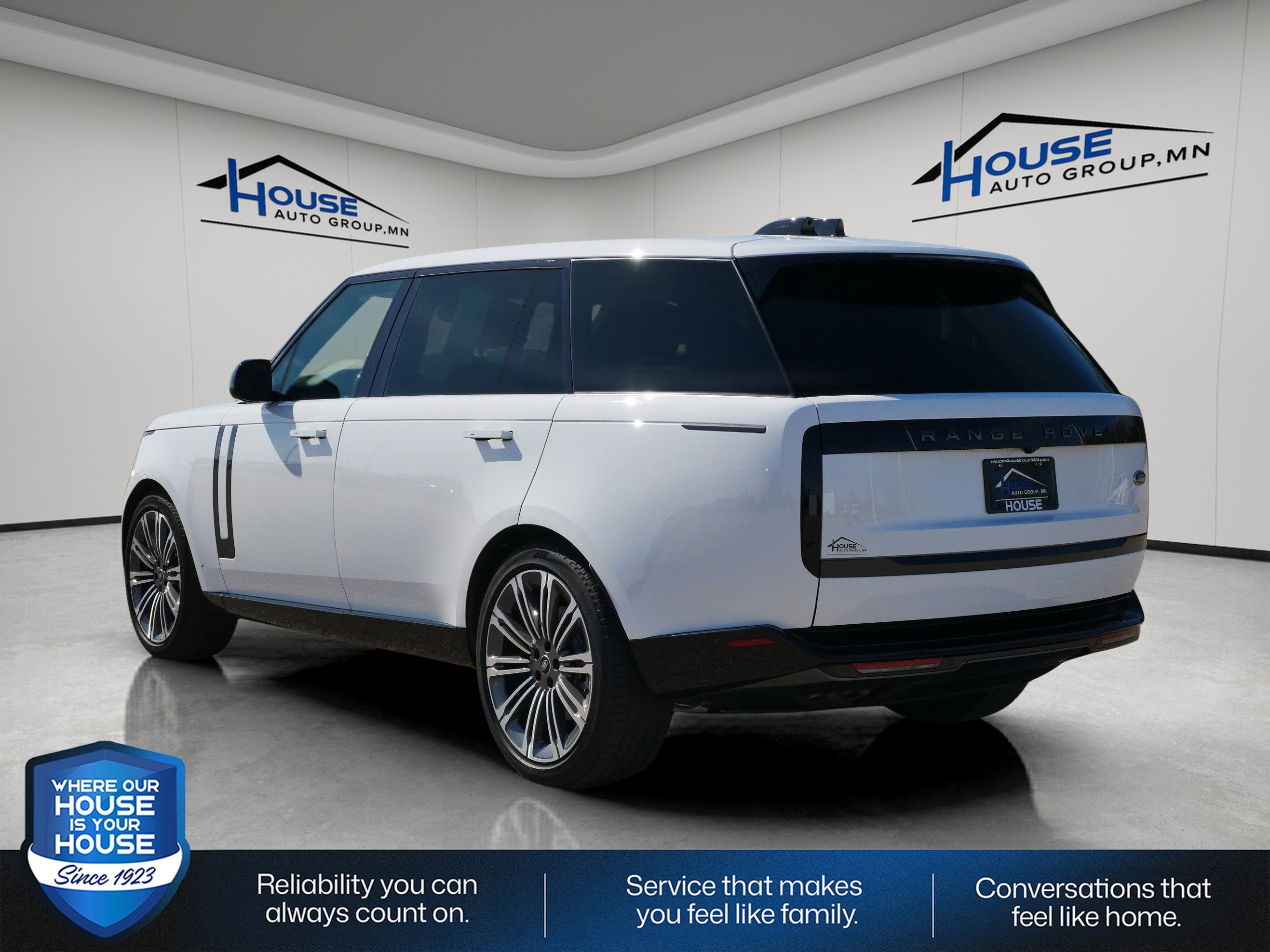2023 Land Rover Range Rover P530 SE