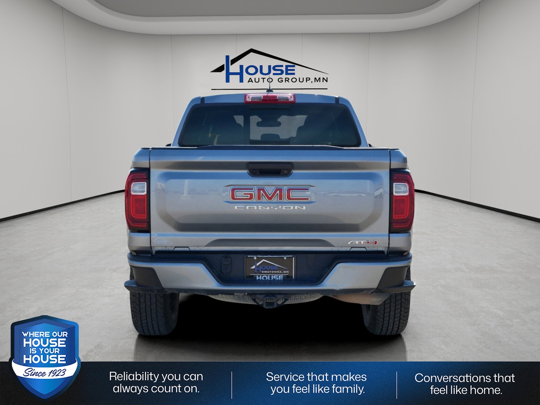 2023 GMC Canyon 4WD AT4