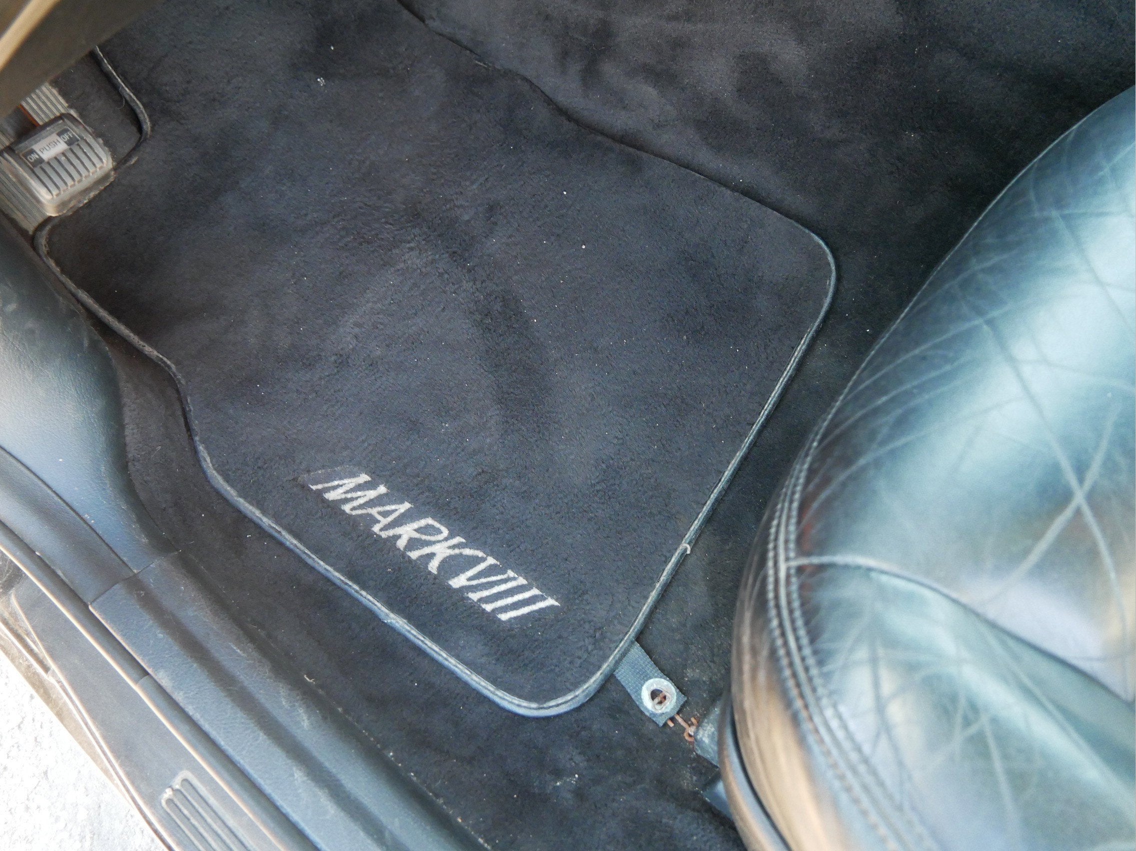 1993 Lincoln Mark VIII Base