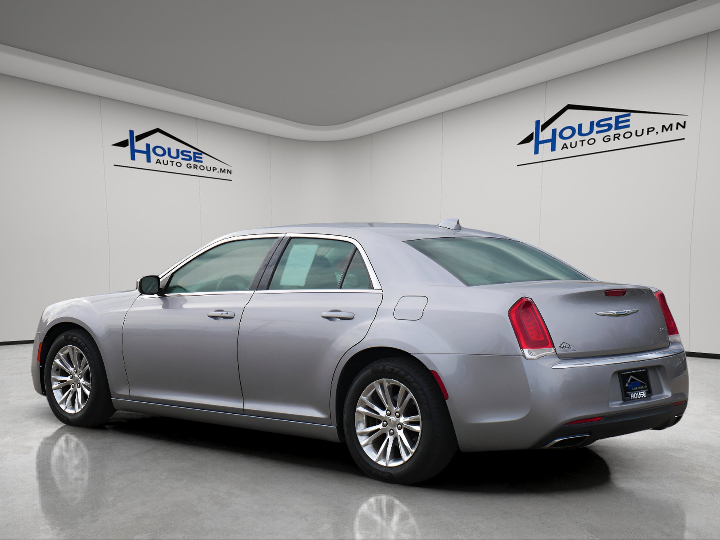 2017 Chrysler 300 Limited