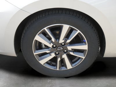 2023 Nissan Versa SV