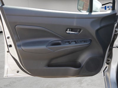 2023 Nissan Versa SV