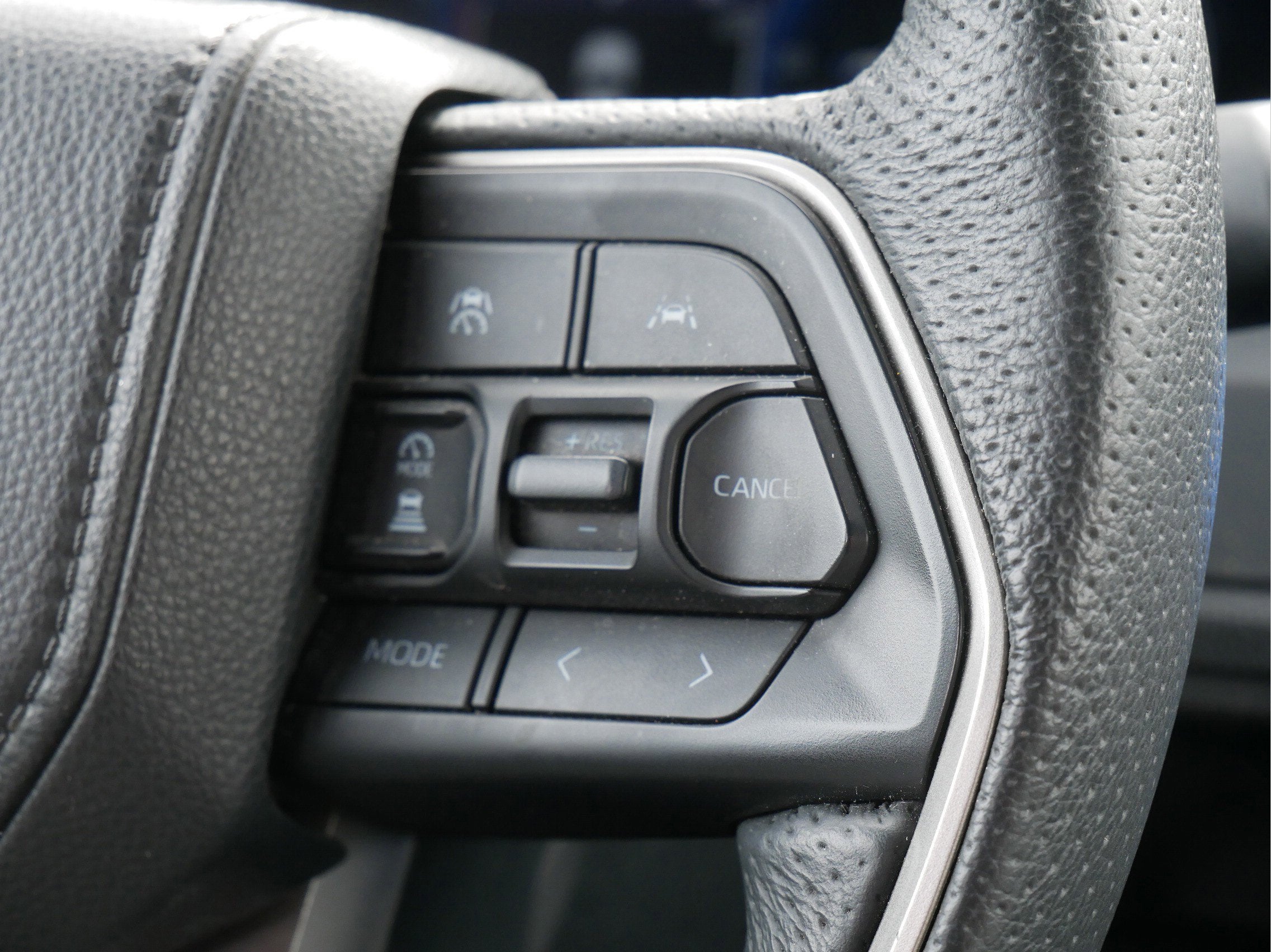 2025 Toyota Tacoma 4WD SR5