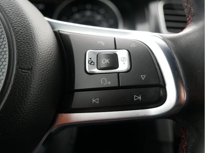 2017 Volkswagen Golf GTI Sport