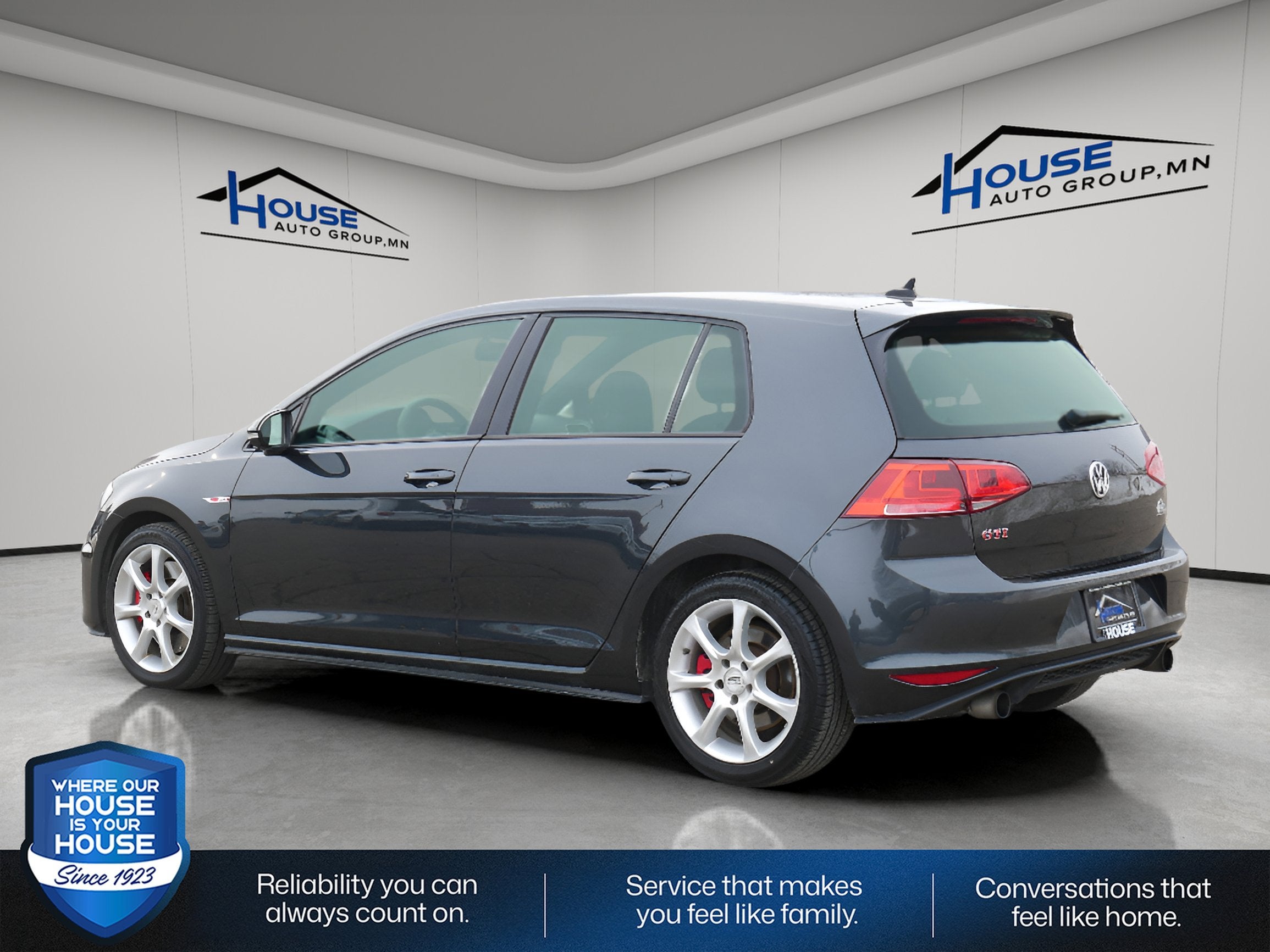 2017 Volkswagen Golf GTI Sport