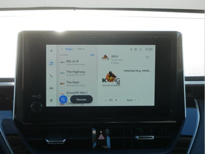 2025 Toyota Corolla Cross XLE