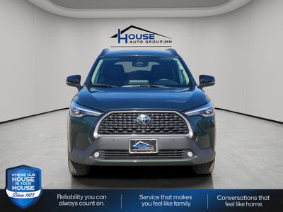 2025 Toyota Corolla Cross XLE