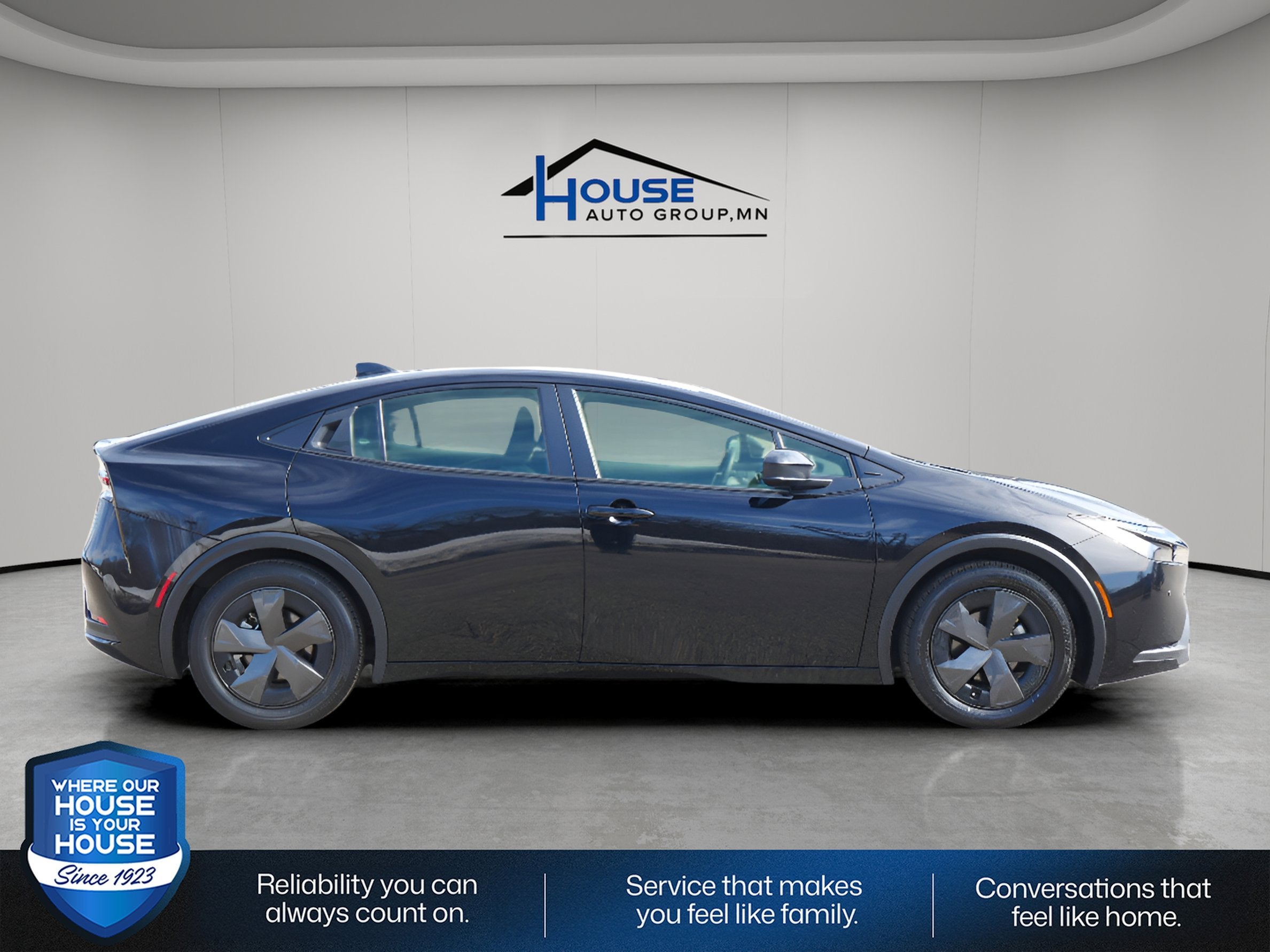 2024 Toyota Prius LE