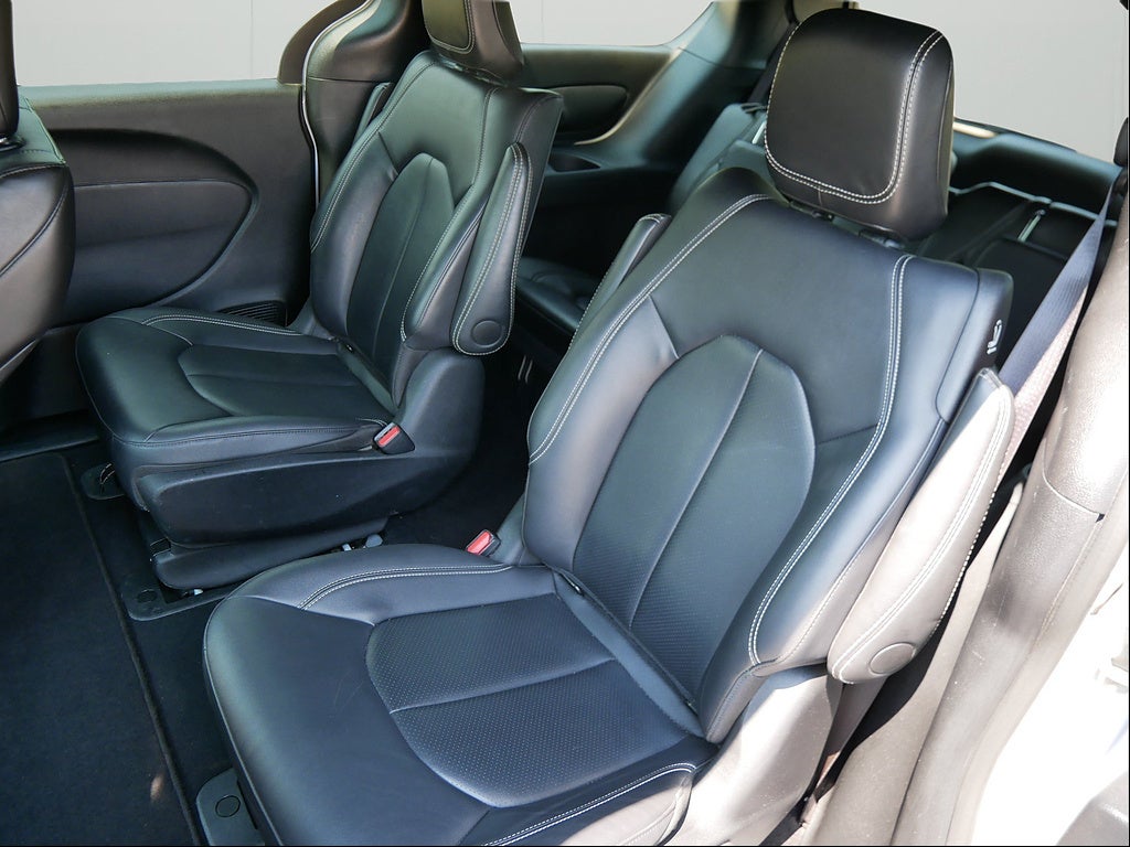 2024 Chrysler Pacifica S Appearance