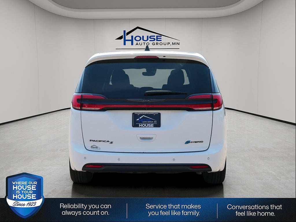 2024 Chrysler Pacifica S Appearance