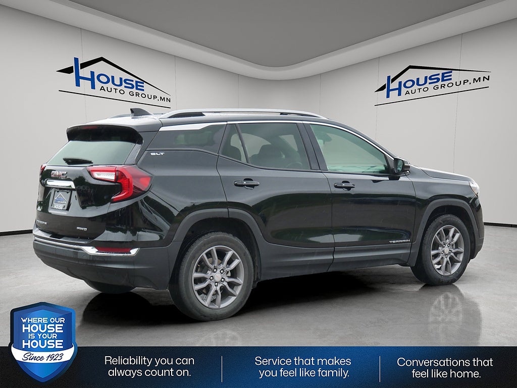 2024 GMC Terrain SLT