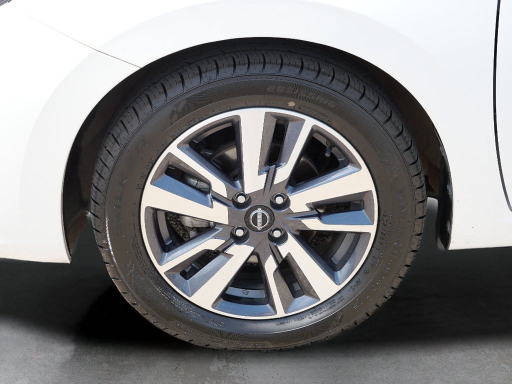2024 Nissan Versa SV