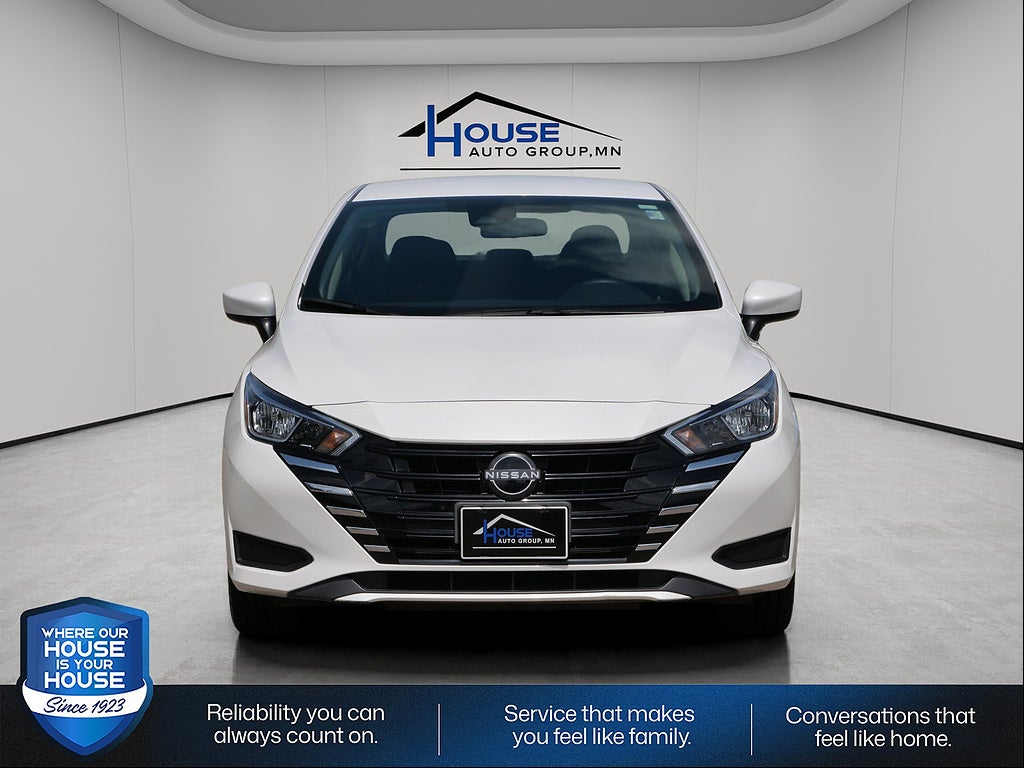 2024 Nissan Versa SV