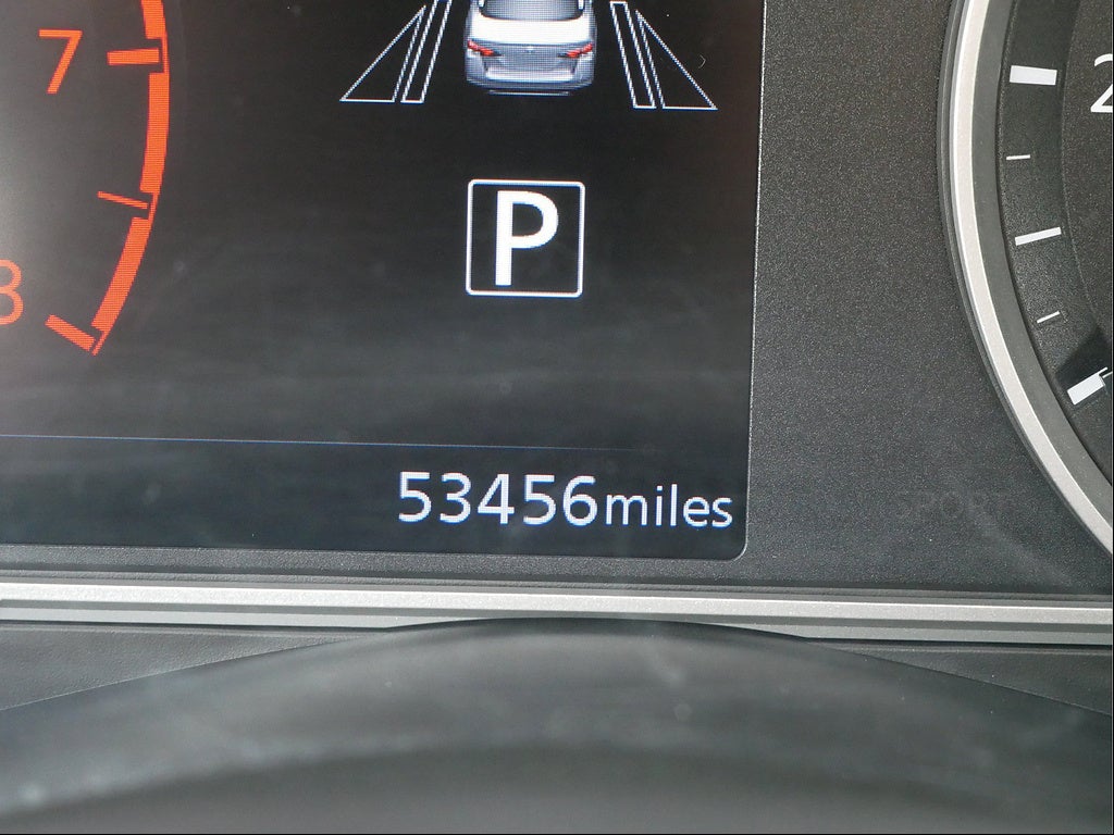 2024 Nissan Versa SR