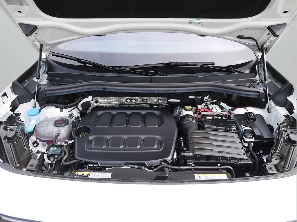 2026 Volkswagen Tiguan SEL R-Line Turbo 4Motion