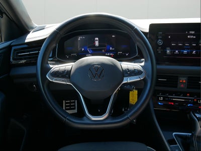 2025 Volkswagen Jetta Sport