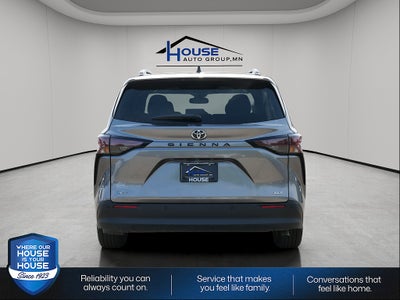 2026 Toyota Sienna XLE 8-Passenger