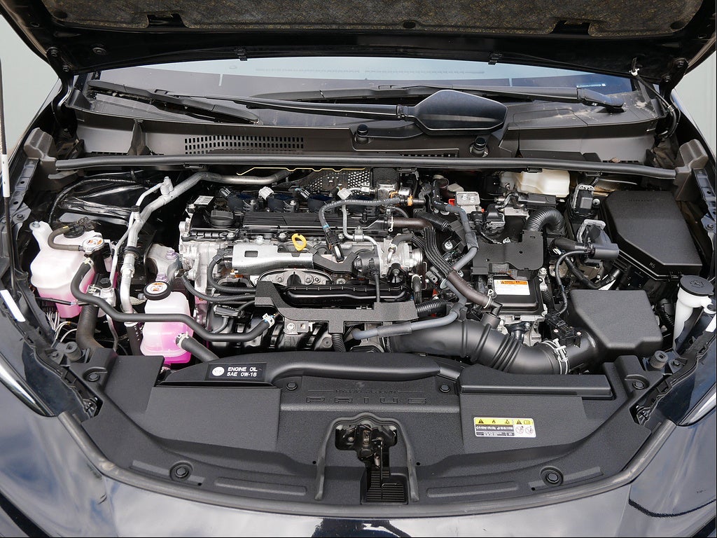 2025 Toyota Prius LE