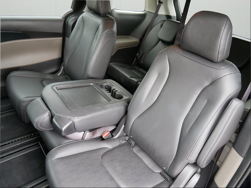 2026 Kia Carnival Hybrid LXS