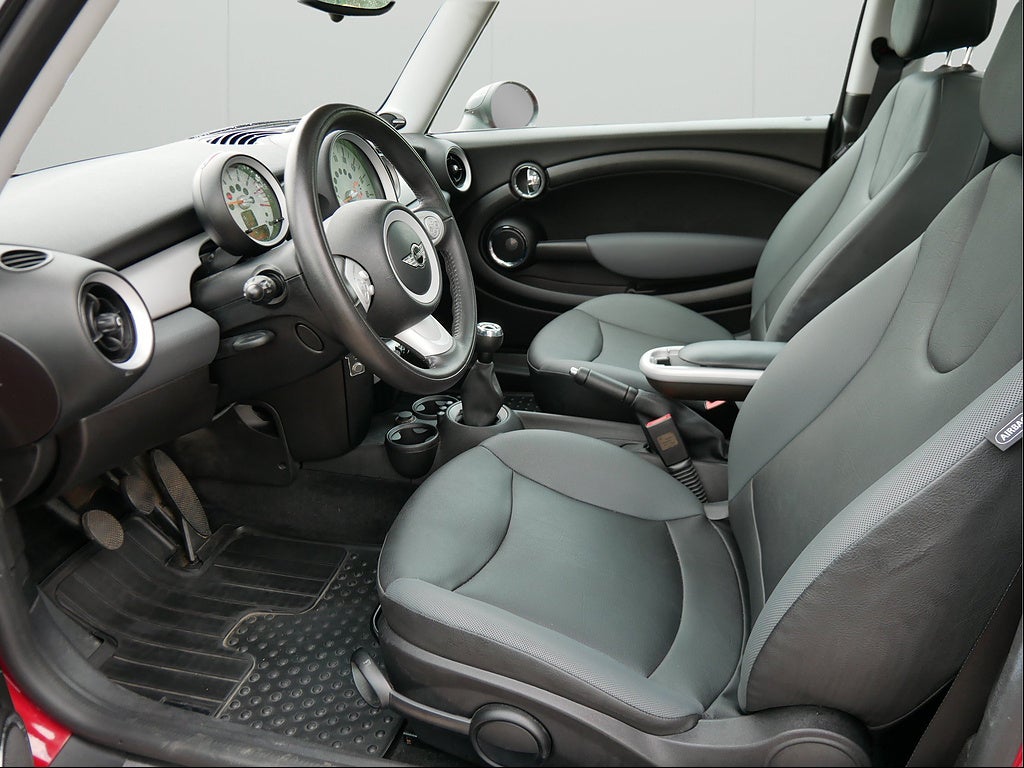 2010 MINI Cooper Hardtop Base