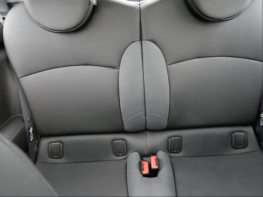 2010 MINI Cooper Hardtop Base