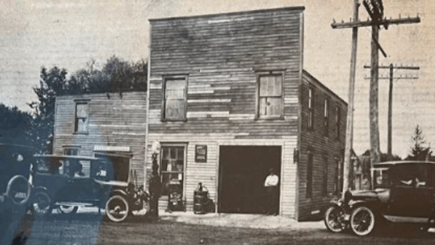 Old Photograph of House Cadillac in OWATONNA MN